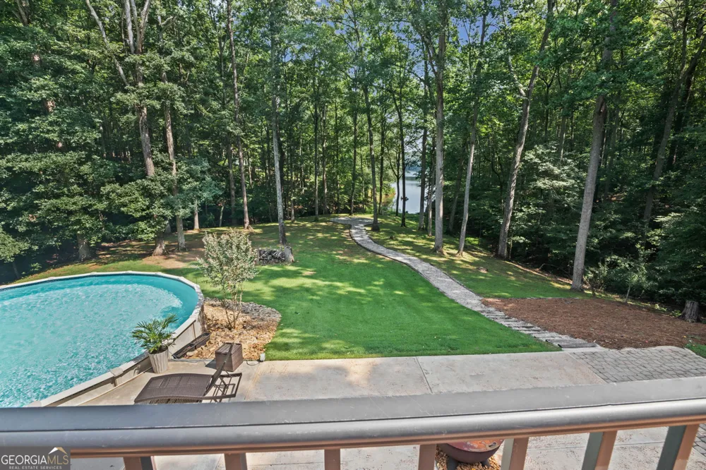 75 Waters Edge LN Newnan, GA 30263