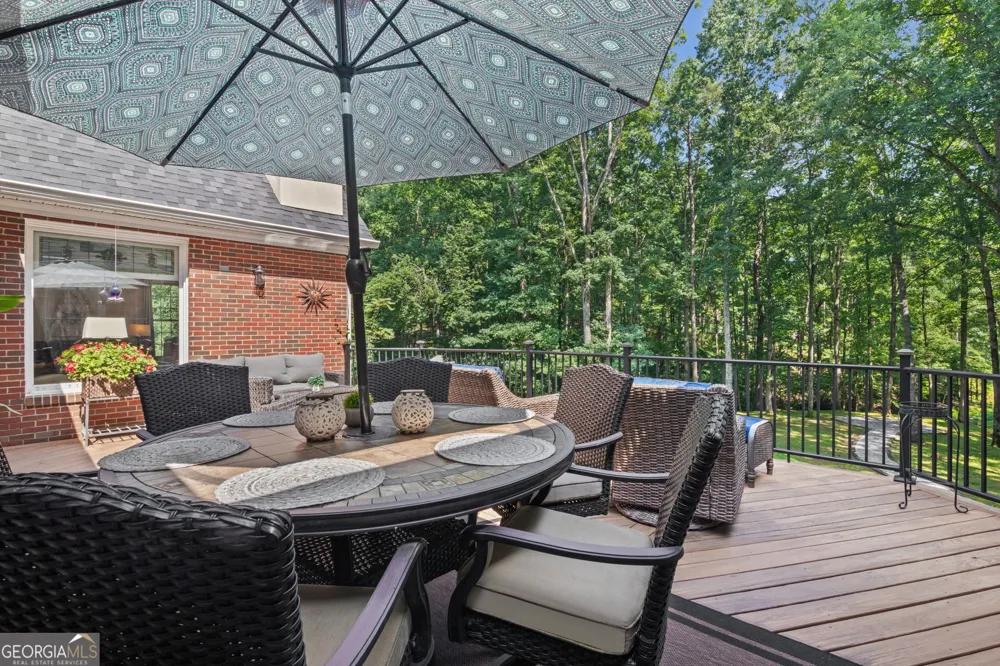 75 Waters Edge LN Newnan, GA 30263