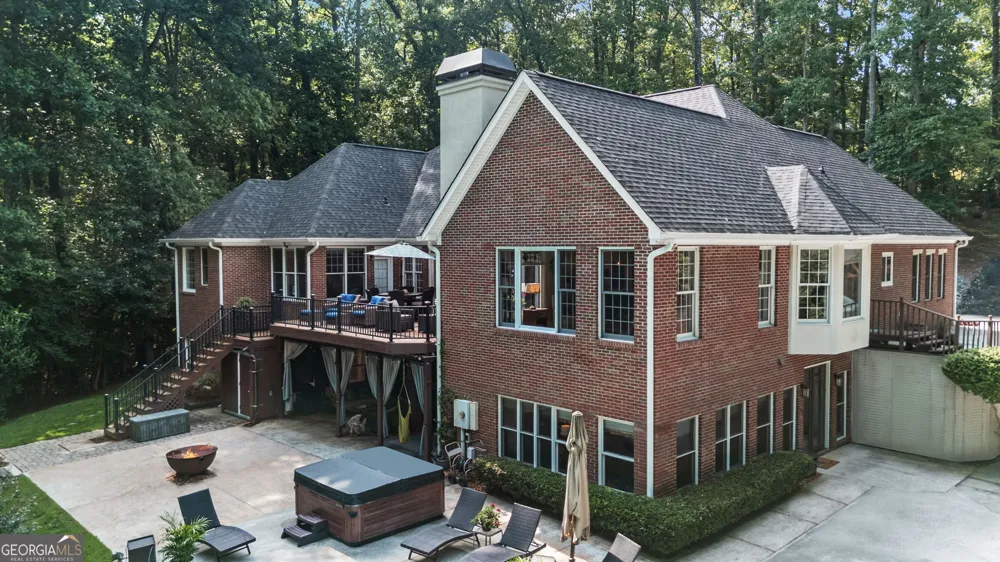 75 Waters Edge LN Newnan, GA 30263