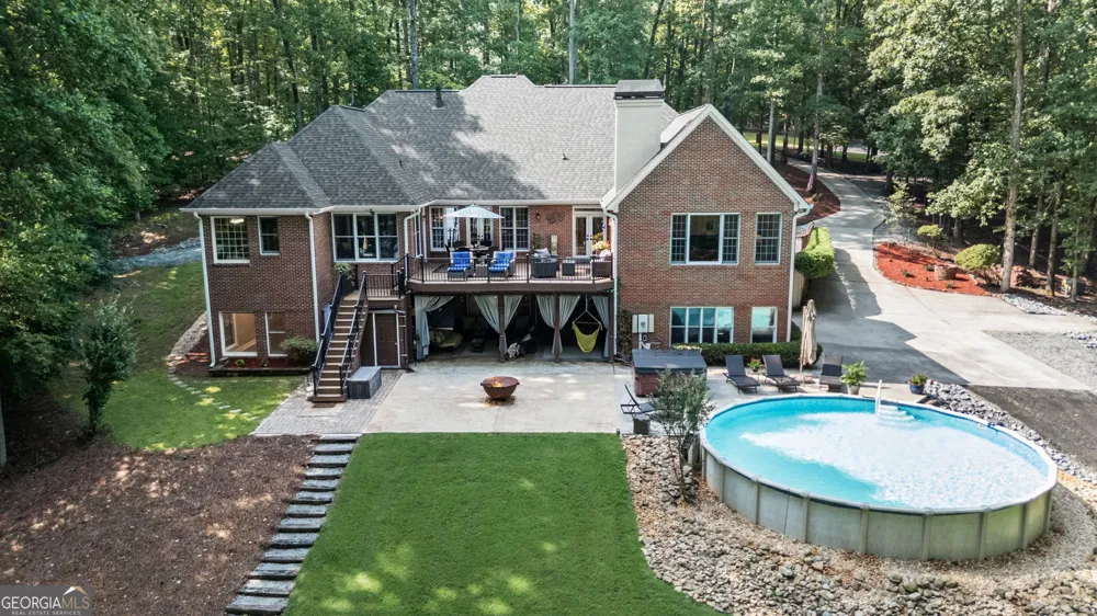 75 Waters Edge LN Newnan, GA 30263