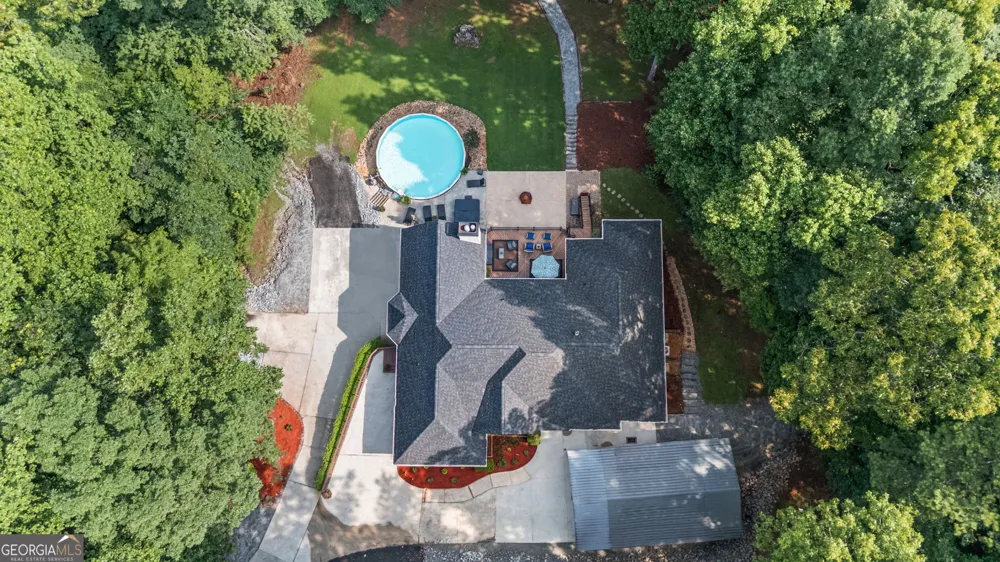 75 Waters Edge LN Newnan, GA 30263