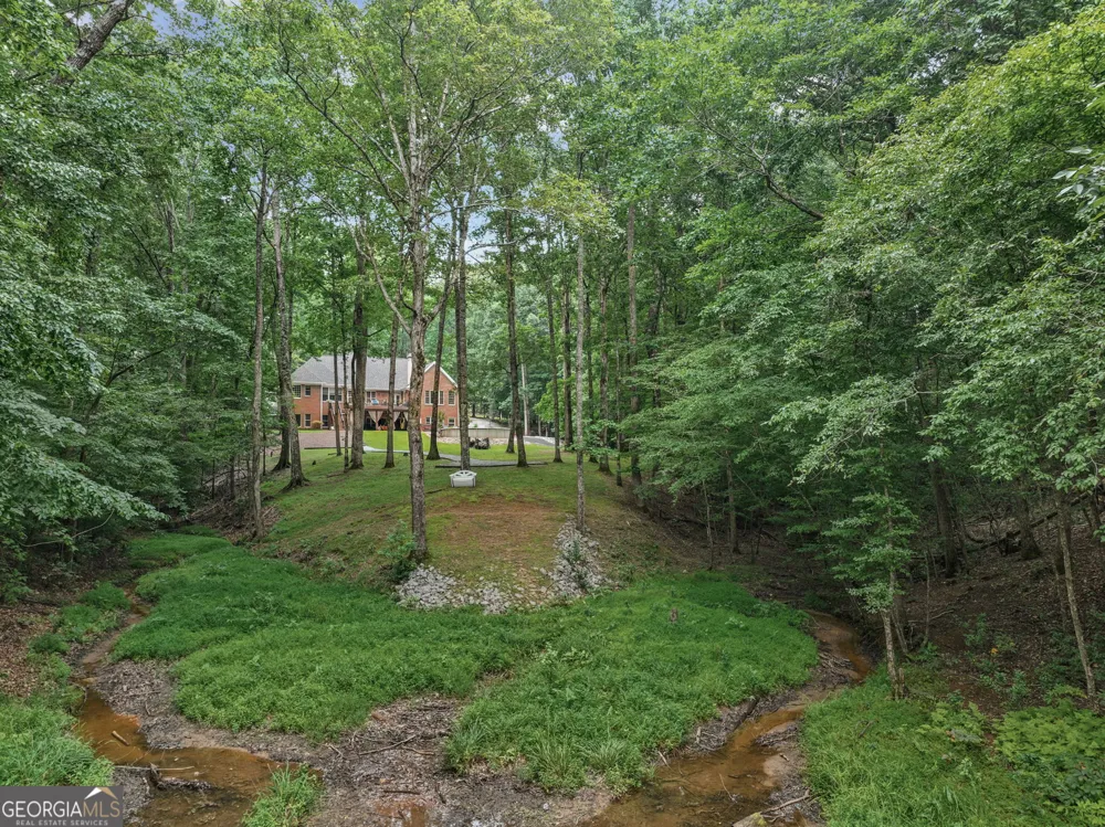 75 Waters Edge LN Newnan, GA 30263