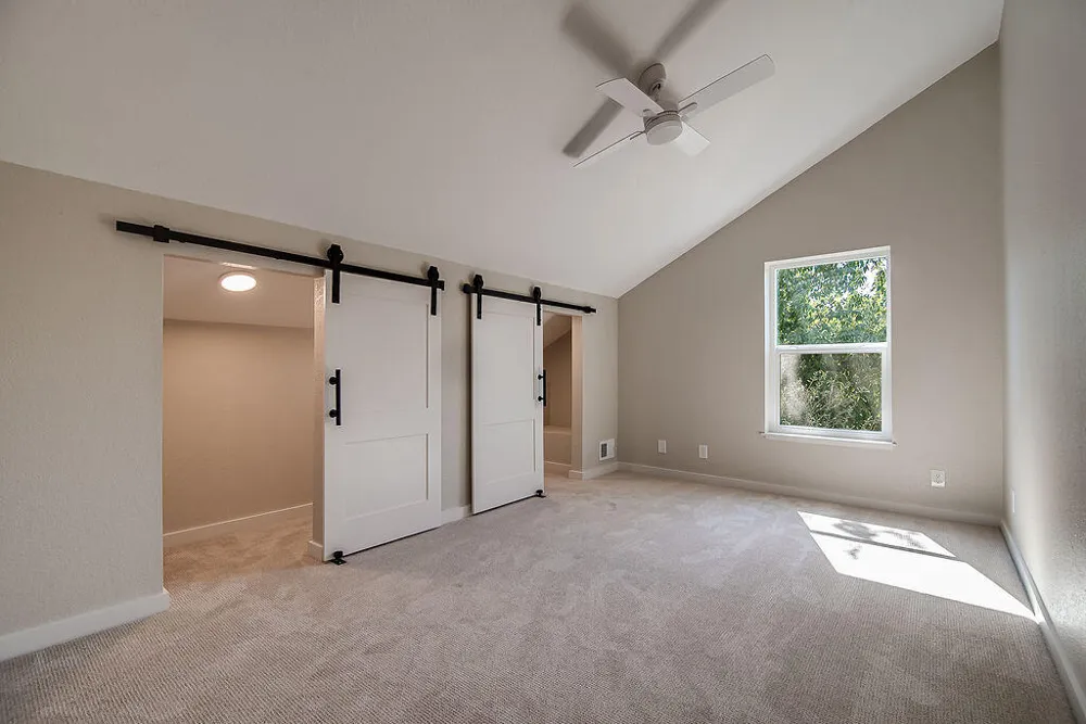 146 Hillside Drive Fredericksburg, TX 78624