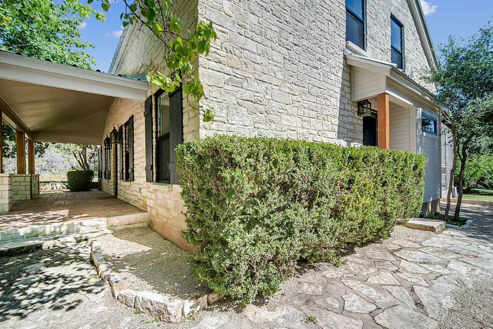 146 Hillside Drive Fredericksburg, TX 78624