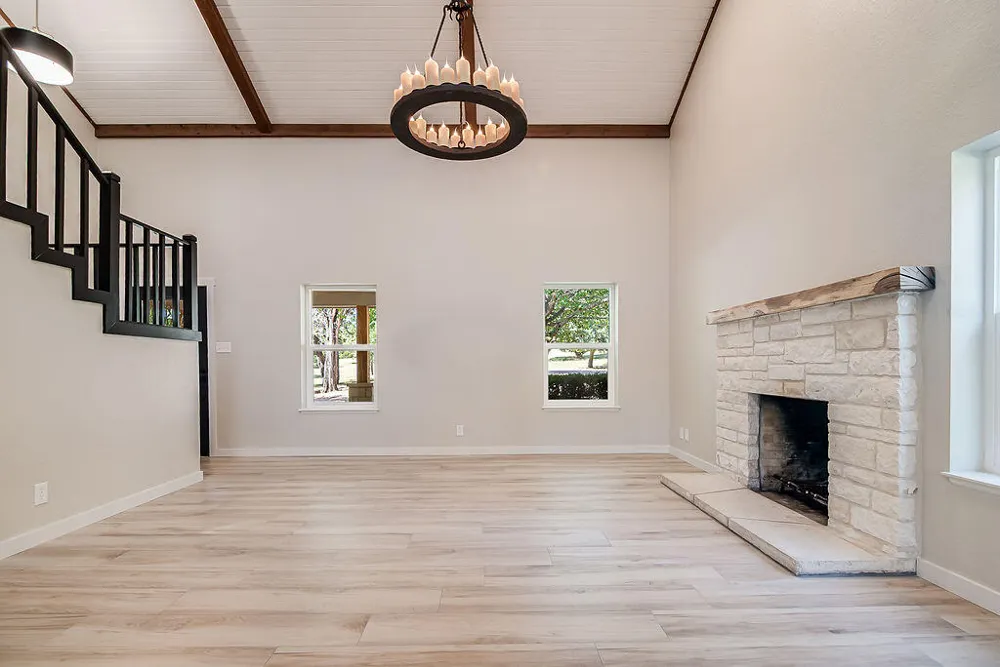 146 Hillside Drive Fredericksburg, TX 78624