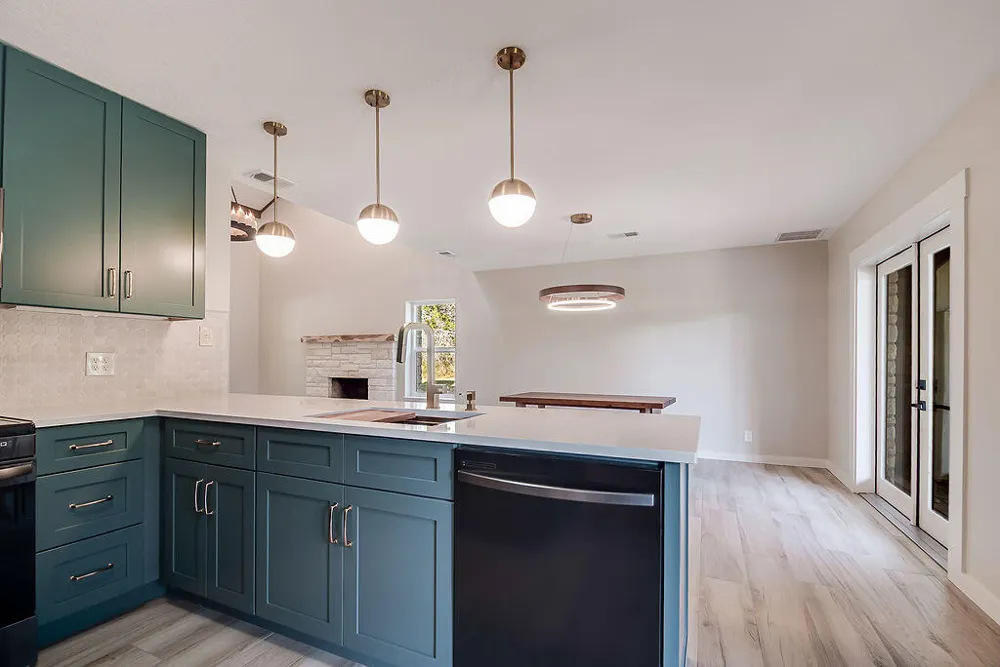 146 Hillside Drive Fredericksburg, TX 78624