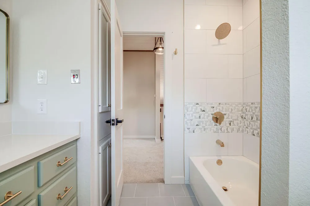 146 Hillside Drive Fredericksburg, TX 78624