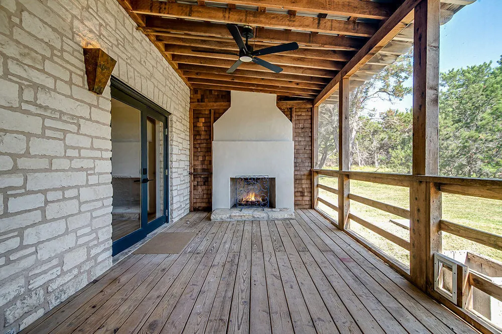 146 Hillside Drive Fredericksburg, TX 78624