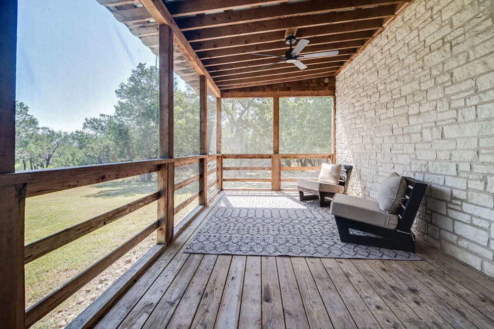 146 Hillside Drive Fredericksburg, TX 78624