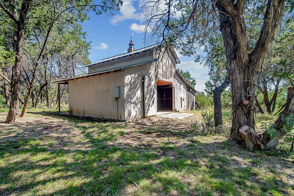 146 Hillside Drive Fredericksburg, TX 78624
