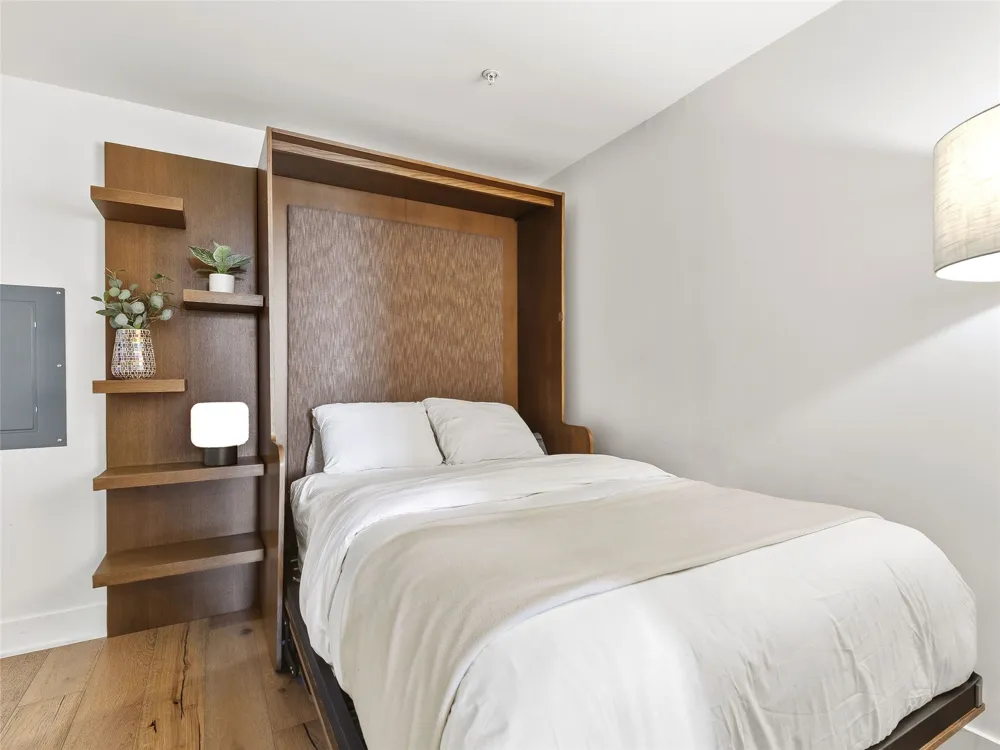 48 East Avenue #2011 Austin, TX 78701