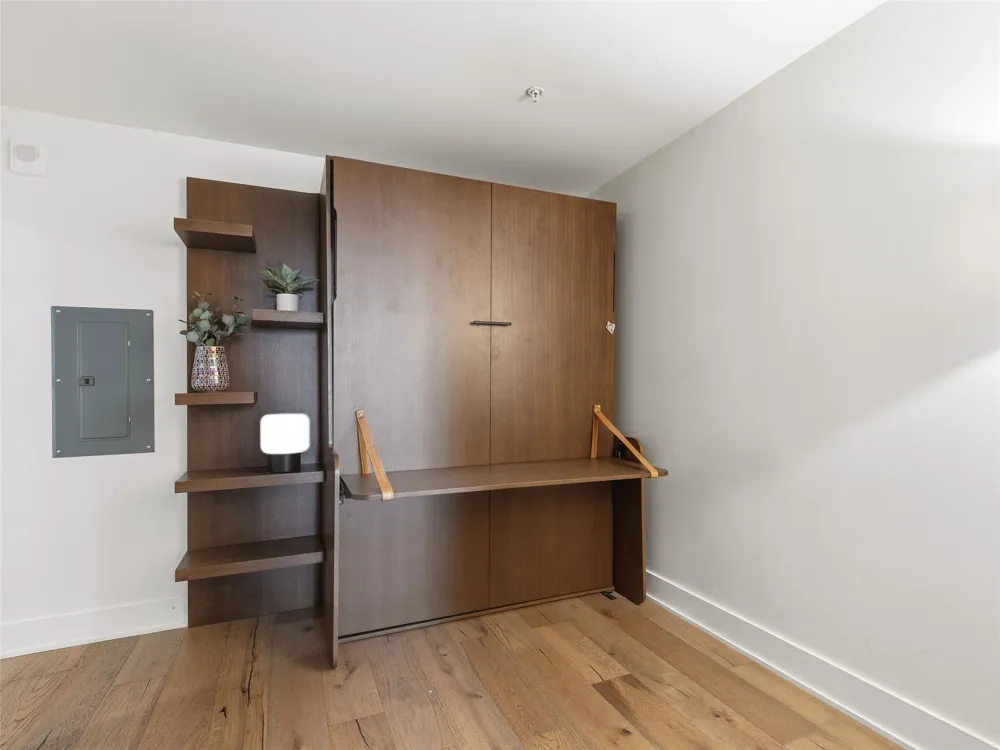 48 East Avenue #2011 Austin, TX 78701
