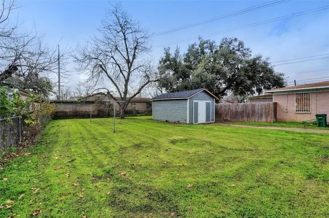 4603 Leslie Avenue Austin, TX 78721