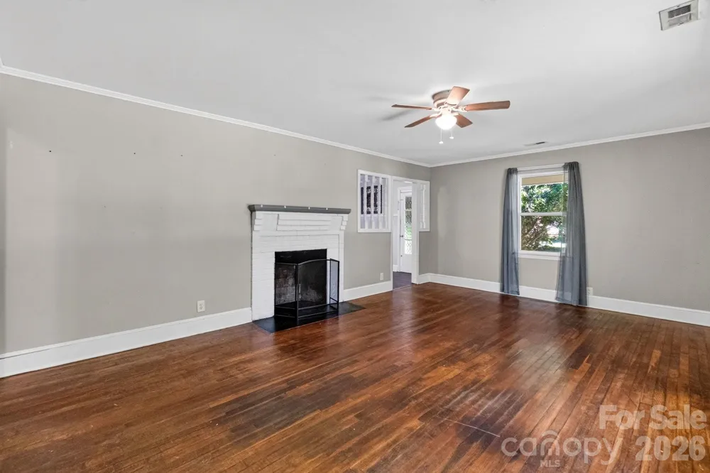 7257 Sherrills Ford Road Sherrills Ford, NC 28673
