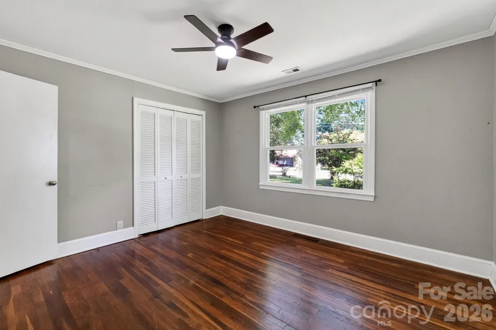 7257 Sherrills Ford Road Sherrills Ford, NC 28673