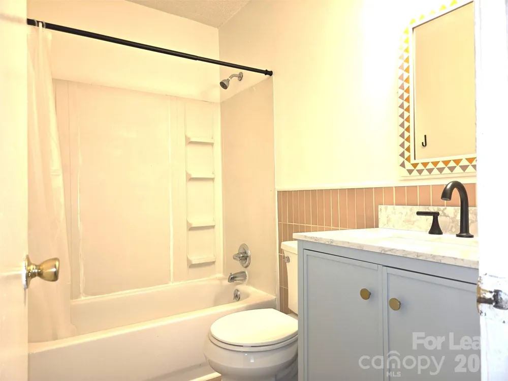 2831 Willow Street #2 Charlotte, NC 28208