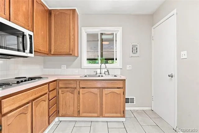1476 E 111th Place Denver, CO 80233