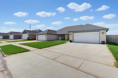 333 Woodstock Lane