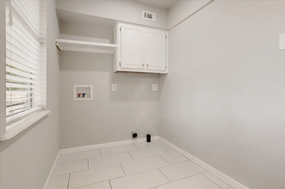 1310 W Laurel Street Sherman, TX 75092