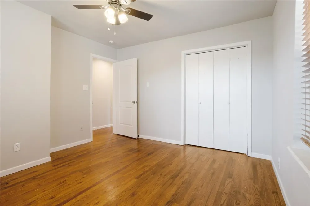 1310 W Laurel Street Sherman, TX 75092