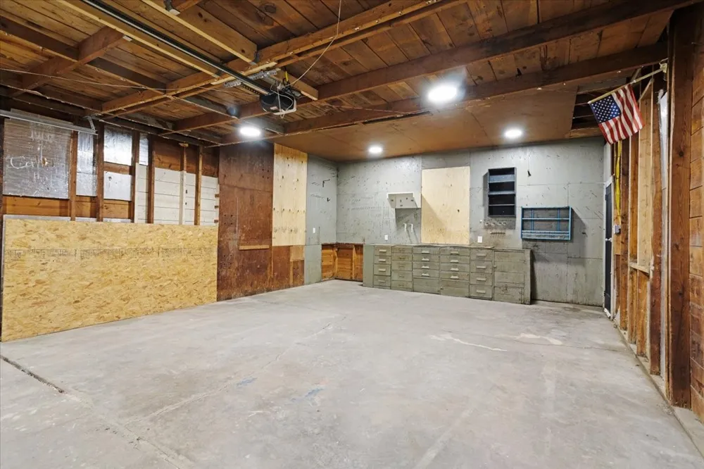 1310 W Laurel Street Sherman, TX 75092
