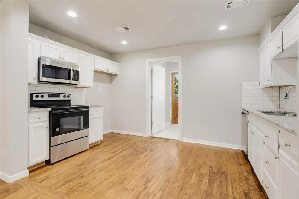 1310 W Laurel Street Sherman, TX 75092