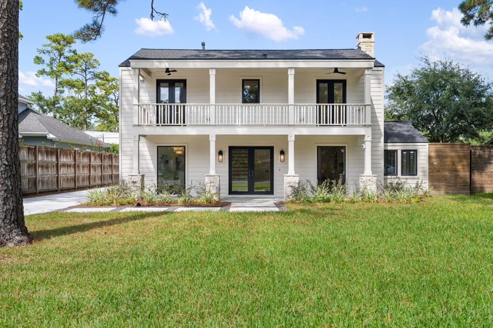 814 Azalea Street Houston, TX 77018