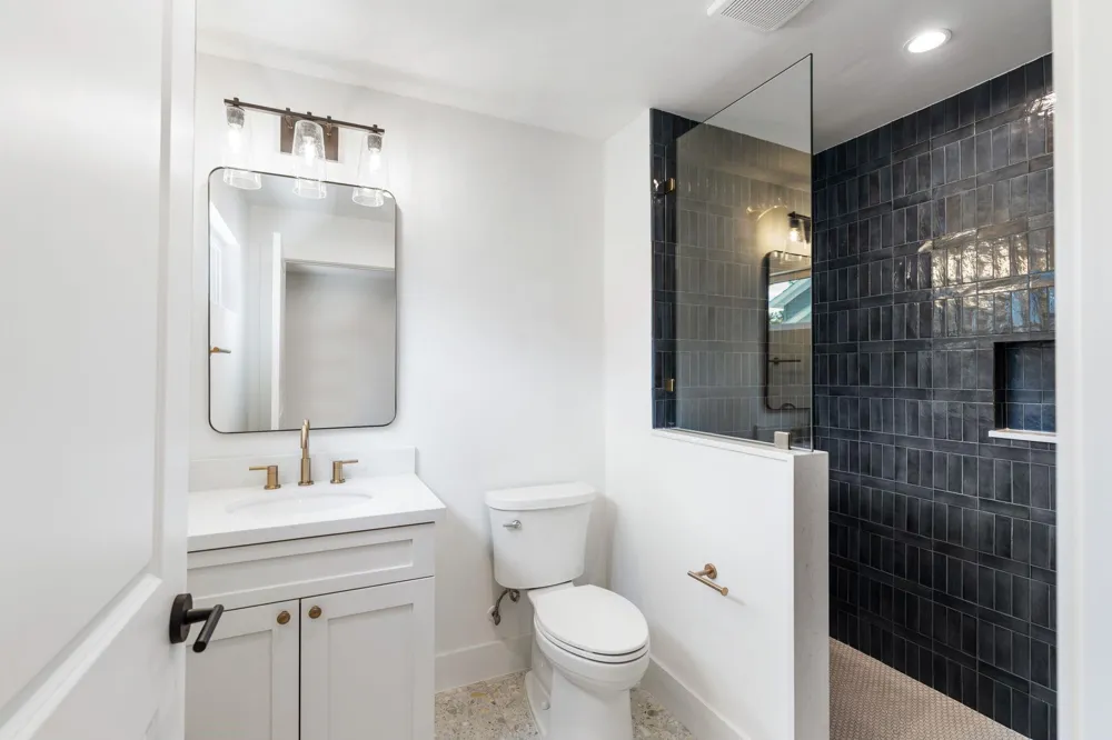 814 Azalea Street Houston, TX 77018