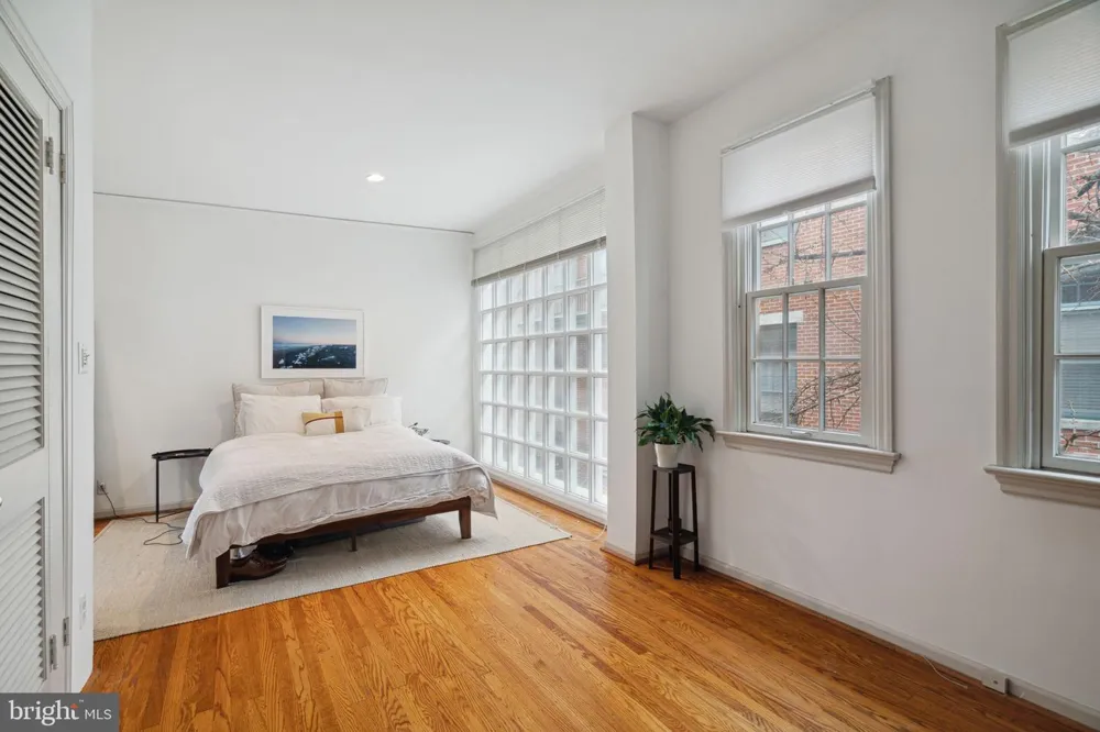 2518 PANAMA STREET Philadelphia, PA 19103