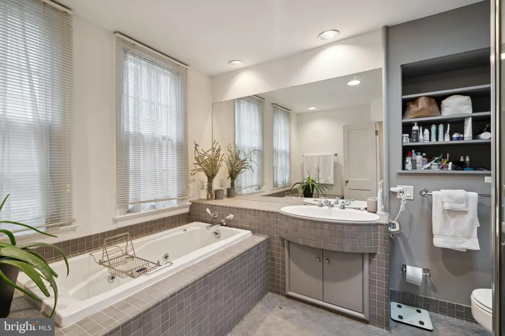 2518 PANAMA STREET Philadelphia, PA 19103