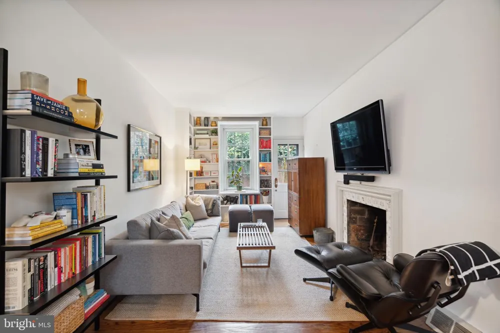 2518 PANAMA STREET Philadelphia, PA 19103