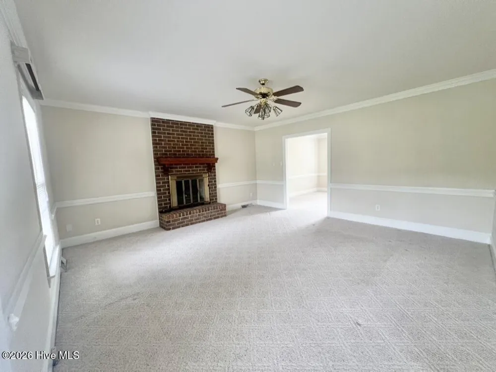 2203 Acorn Circle Kinston, NC 28504
