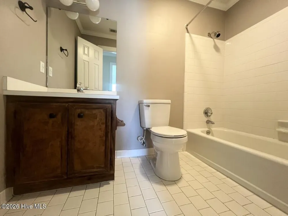2203 Acorn Circle Kinston, NC 28504