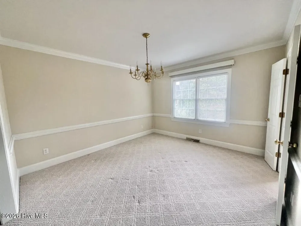 2203 Acorn Circle Kinston, NC 28504