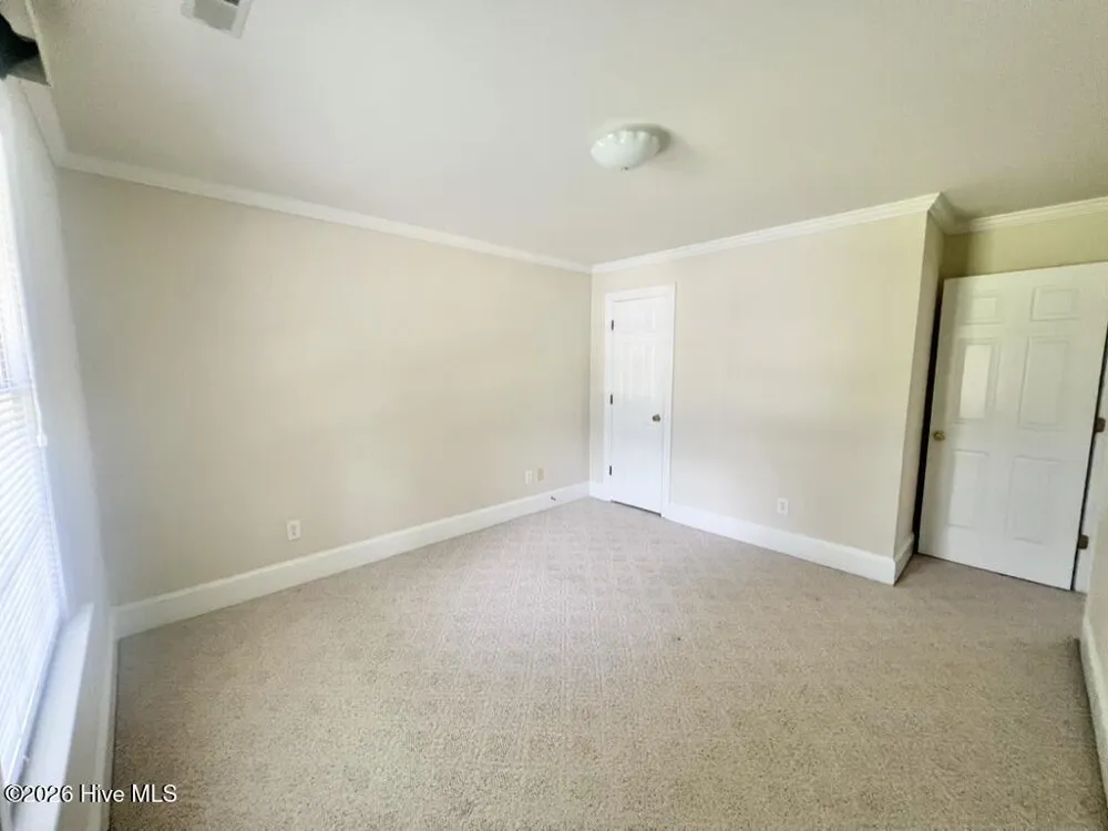 2203 Acorn Circle Kinston, NC 28504
