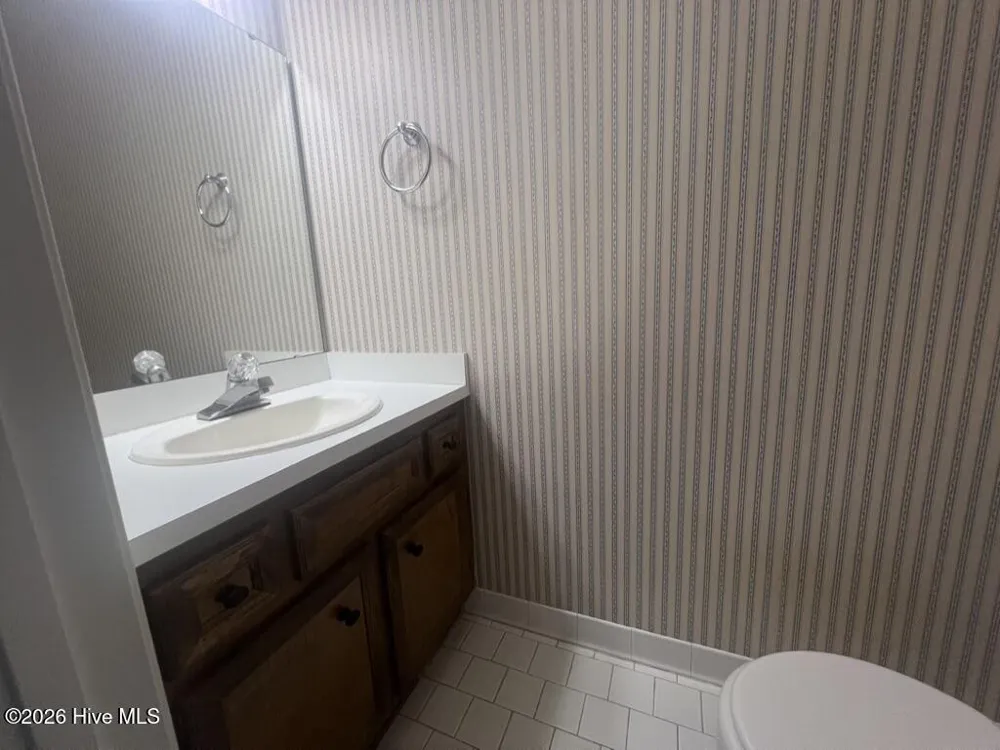 2203 Acorn Circle Kinston, NC 28504