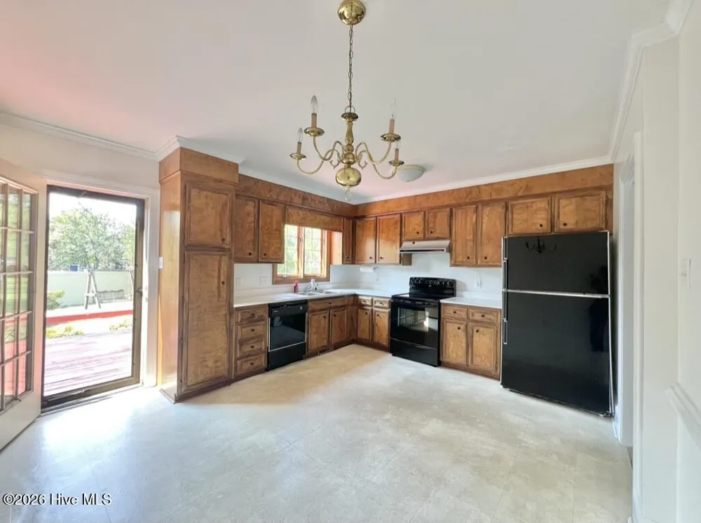 2203 Acorn Circle Kinston, NC 28504