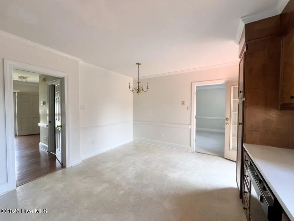 2203 Acorn Circle Kinston, NC 28504