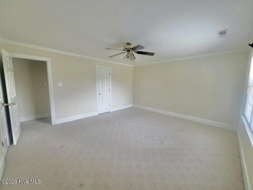 2203 Acorn Circle Kinston, NC 28504