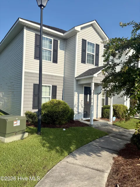 125 W Murrow Lane
