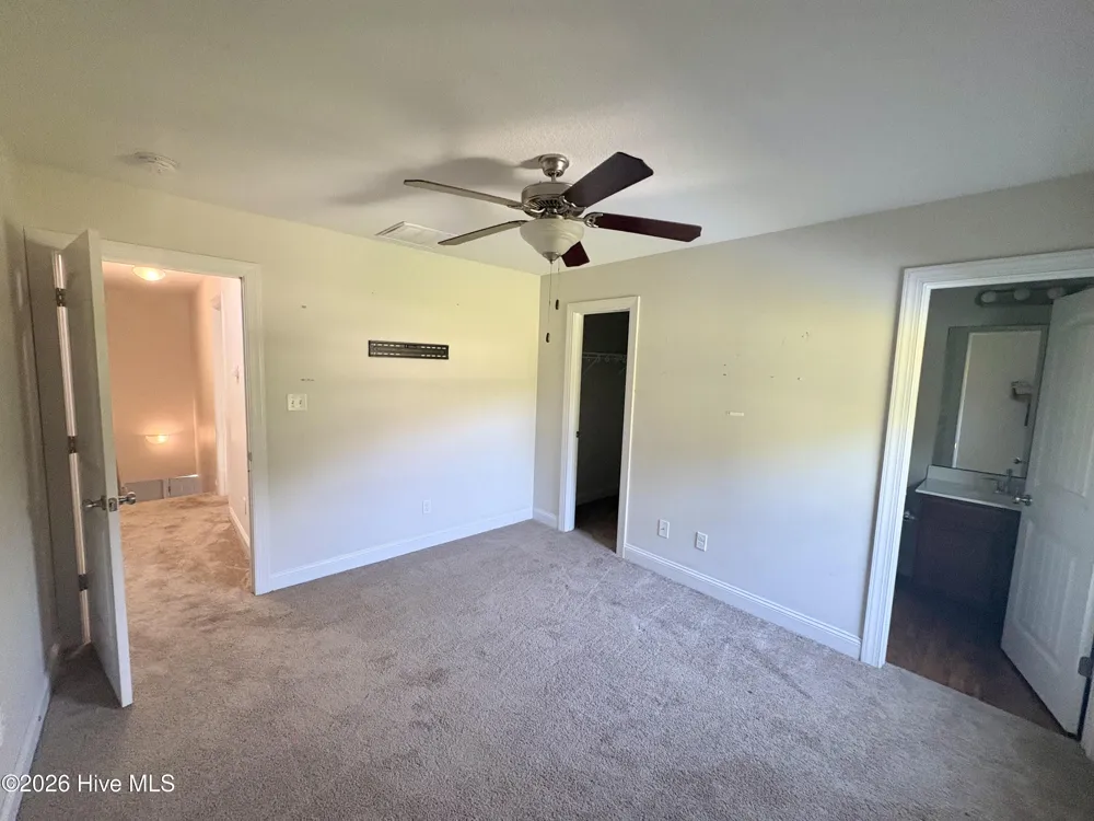 125 W Murrow Lane Jacksonville, NC 28546