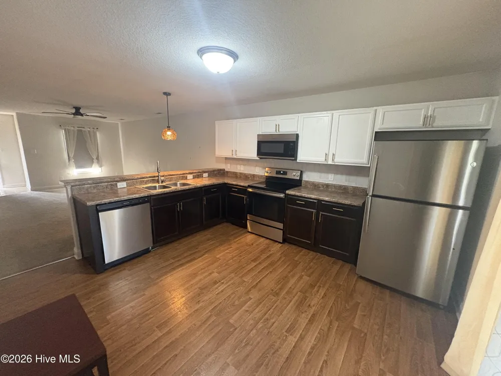 125 W Murrow Lane Jacksonville, NC 28546