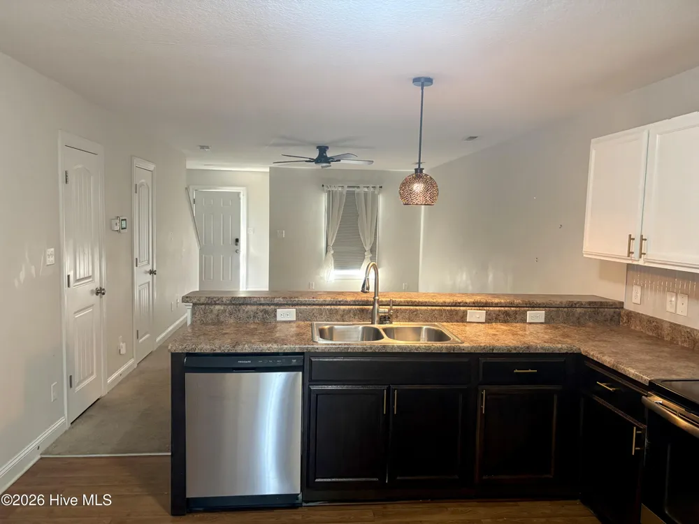 125 W Murrow Lane Jacksonville, NC 28546
