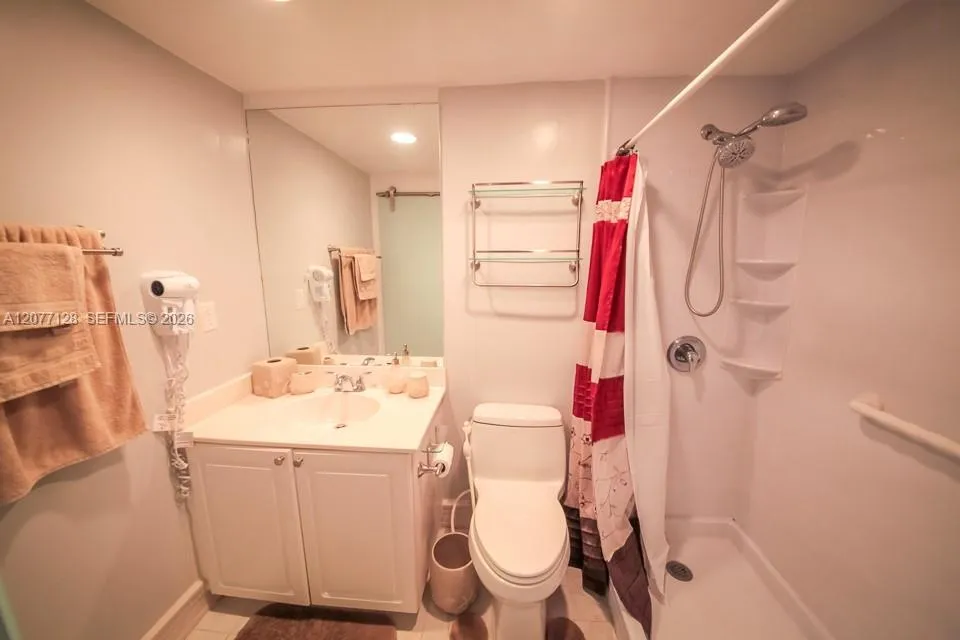 3801 S Ocean Dr #5A Hollywood, FL 33019