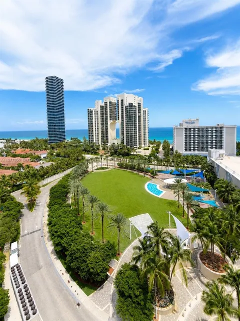 19370 Collins Ave #1507