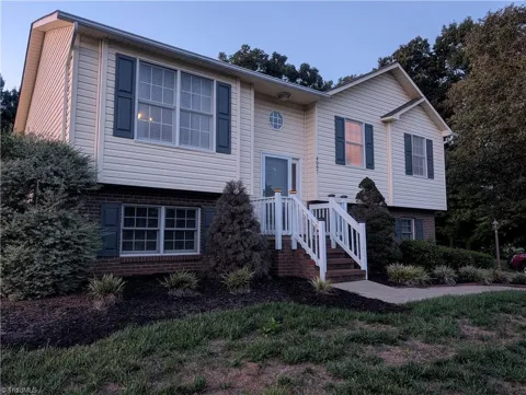 4097 Bowens Road