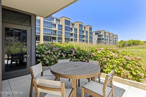 30 Melrose Terrace #216