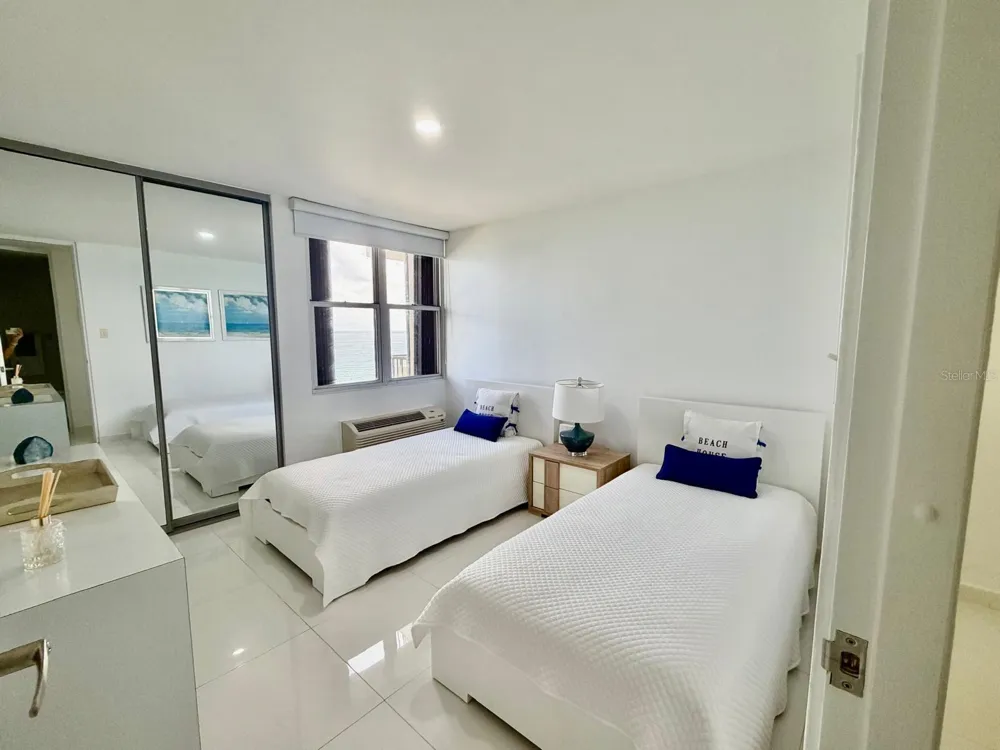 4745 ISLA VERDE AVENUE #17F Carolina, PR 00979