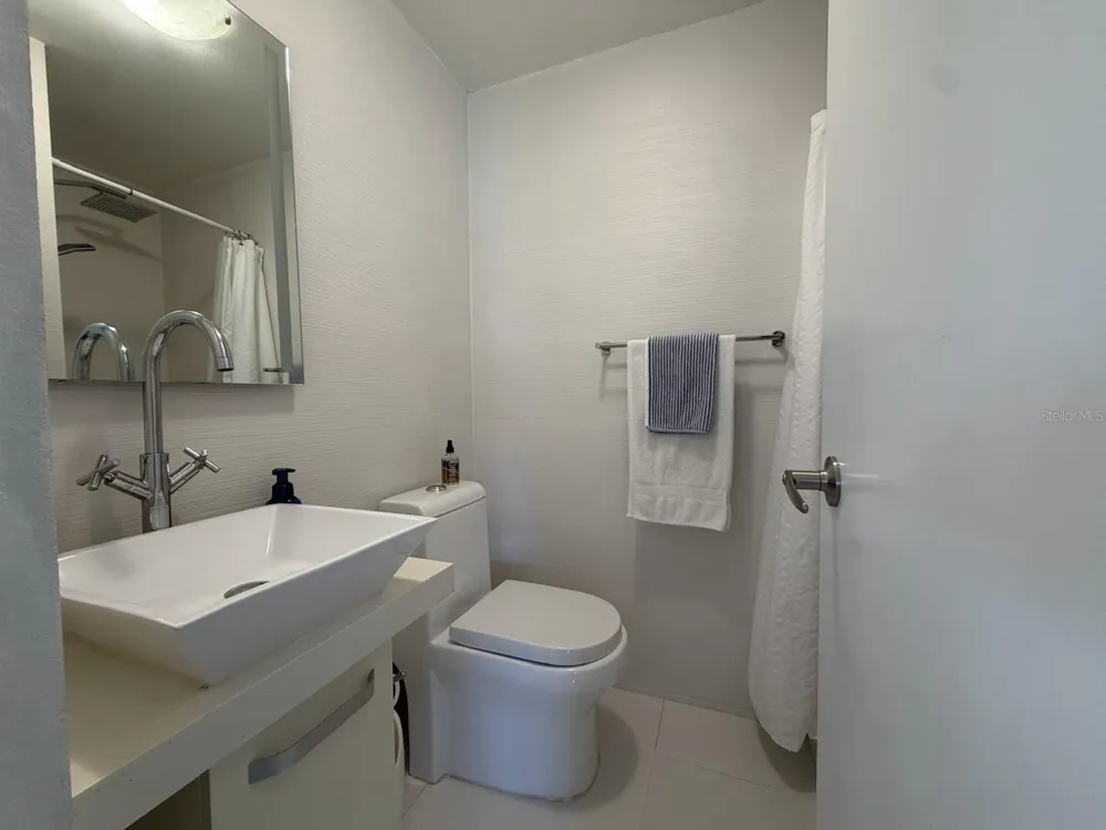 4745 ISLA VERDE AVENUE #17F Carolina, PR 00979