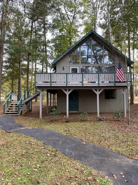85 St Moritz DR